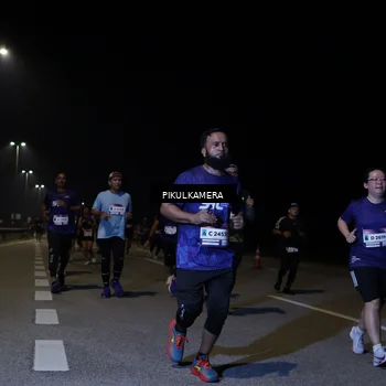 Runner Photo 7521932