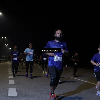 Runner Photo 7521933