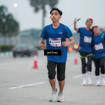 Runner Photo 7521939
