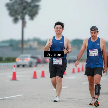 Runner Photo 7521972