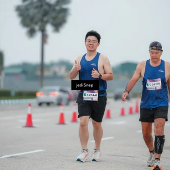 Runner Photo 7521974