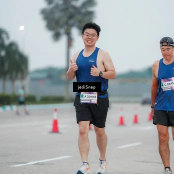 Runner Photo 7521977