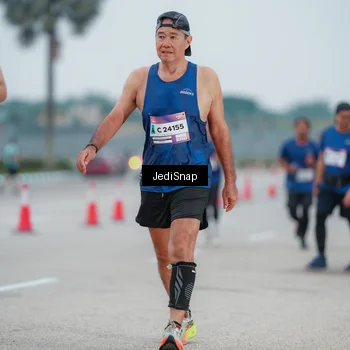 Runner Photo 7521985