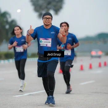 Runner Photo 7522001