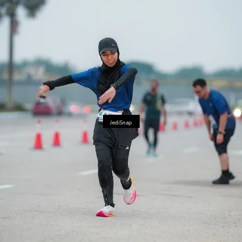 Runner Photo 7522018
