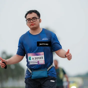 Runner Photo 7522052
