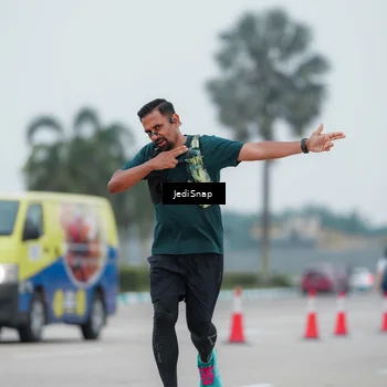 Runner Photo 7522057