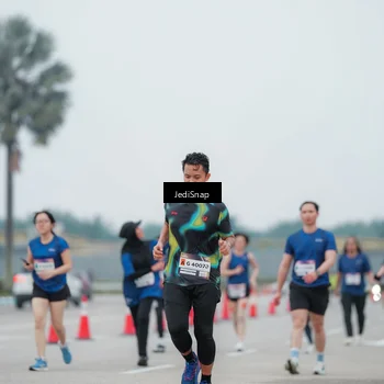 Runner Photo 7522061