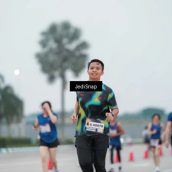 Runner Photo 7522078