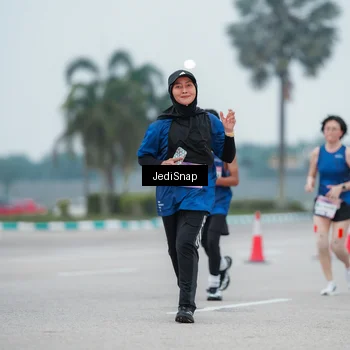 Runner Photo 7522098