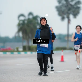 Runner Photo 7522102