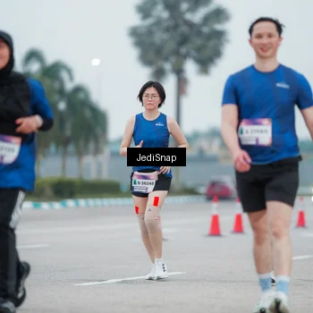 Runner Photo 7522123