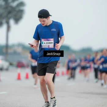 Runner Photo 7522131
