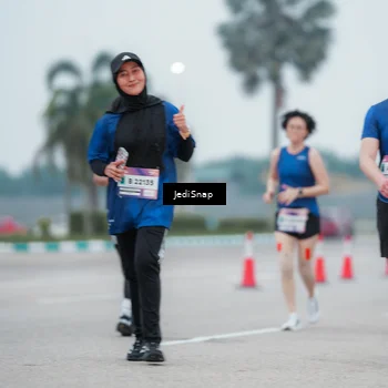 Runner Photo 7522132