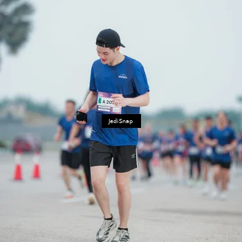 Runner Photo 7522133