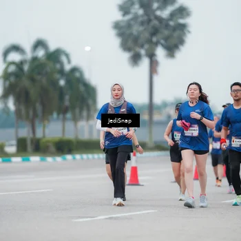 Runner Photo 7522171