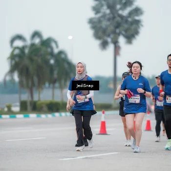 Runner Photo 7522177