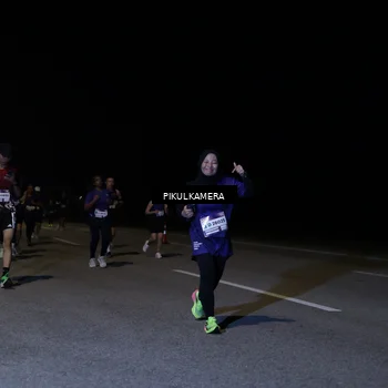 Runner Photo 7522178