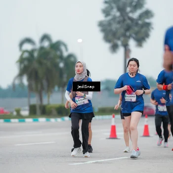 Runner Photo 7522182