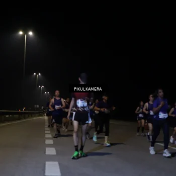 Runner Photo 7522189