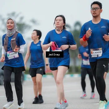 Runner Photo 7522194