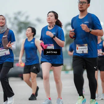 Runner Photo 7522198