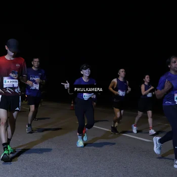 Runner Photo 7522203