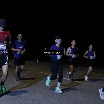 Runner Photo 7522204