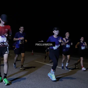Runner Photo 7522217