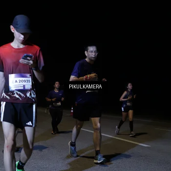 Runner Photo 7522218
