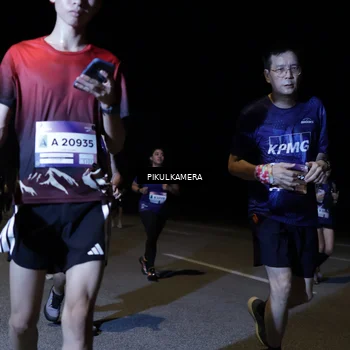 Runner Photo 7522227
