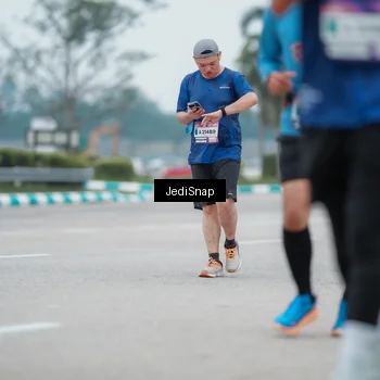 Runner Photo 7522230
