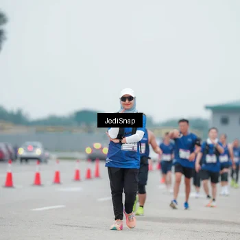 Runner Photo 7522242