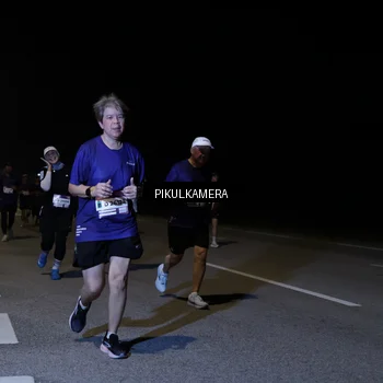 Runner Photo 7522243