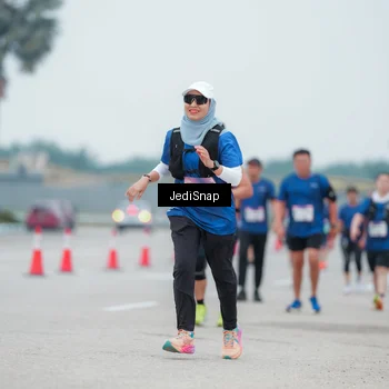 Runner Photo 7522244