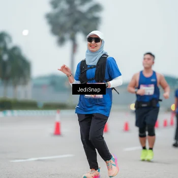 Runner Photo 7522249