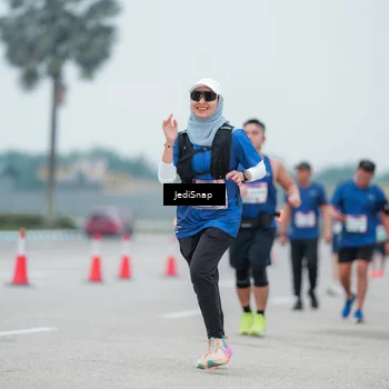 Runner Photo 7522254