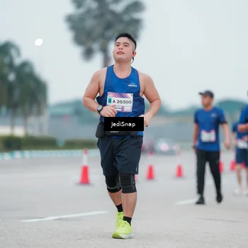 Runner Photo 7522266