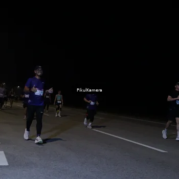 Runner Photo 7522275