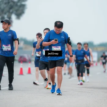 Runner Photo 7522276