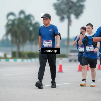 Runner Photo 7522279
