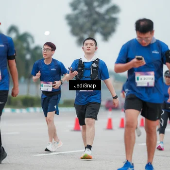 Runner Photo 7522285