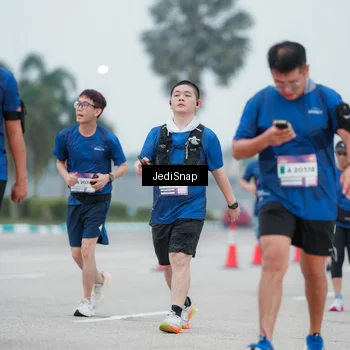 Runner Photo 7522292
