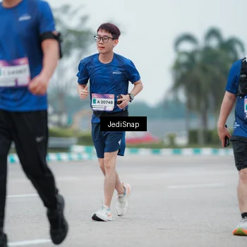 Runner Photo 7522293