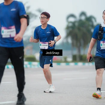 Runner Photo 7522296