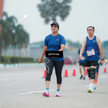 Runner Photo 7522302