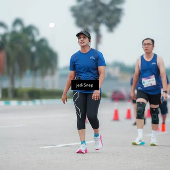 Runner Photo 7522304