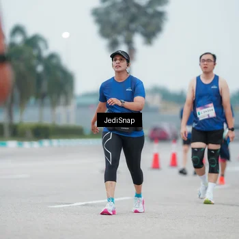 Runner Photo 7522312