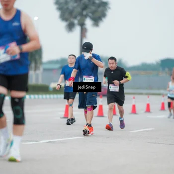 Runner Photo 7522322