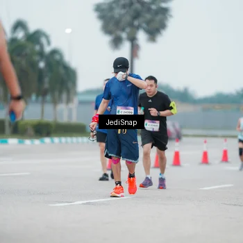 Runner Photo 7522324